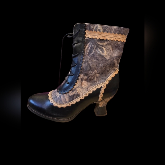 L'Artiste Boots - Picture 5 of 9